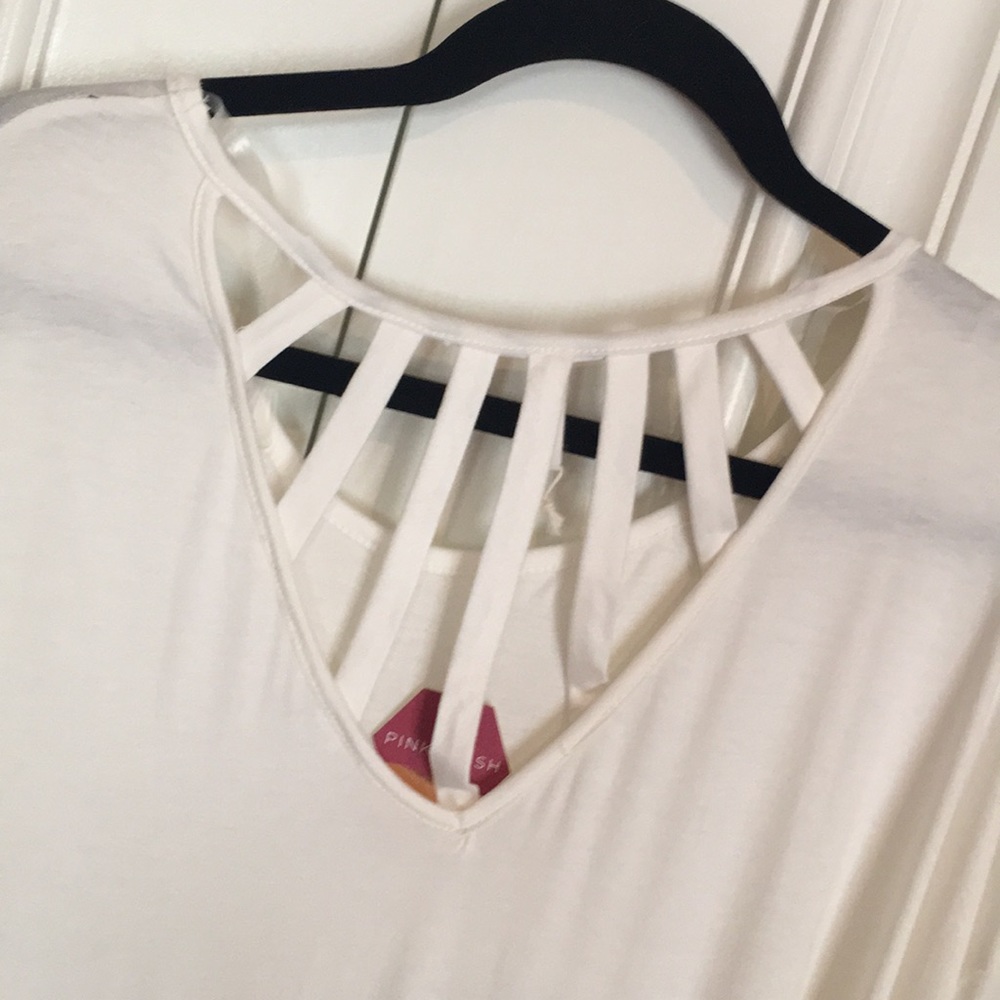 🆕 White Top w/ Cut-Out Back Details - Picture 3 of 3